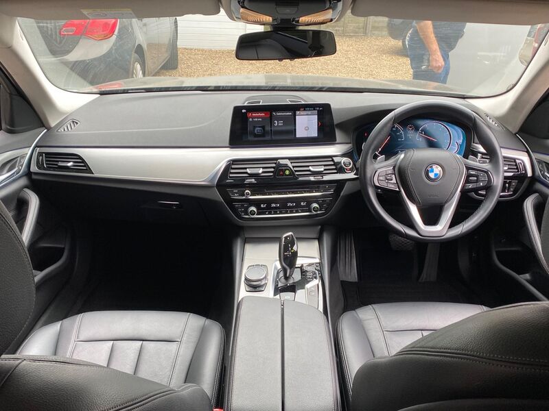 BMW 5 SERIES