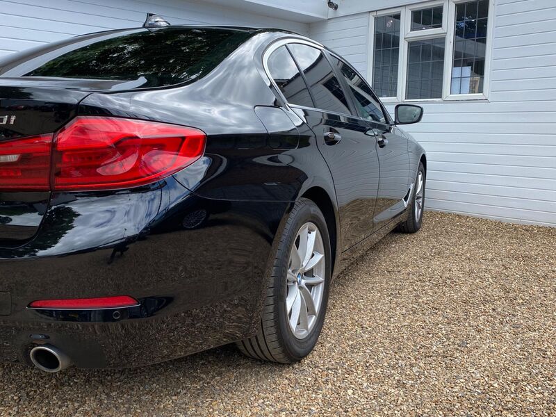 BMW 5 SERIES