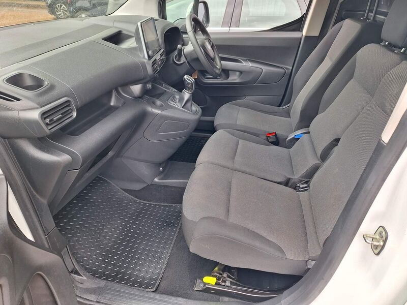 VAUXHALL COMBO