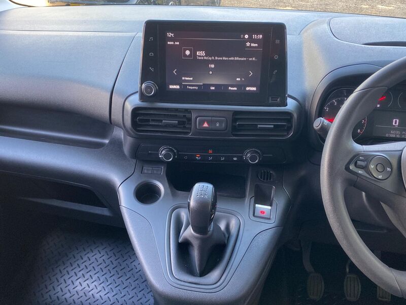 VAUXHALL COMBO