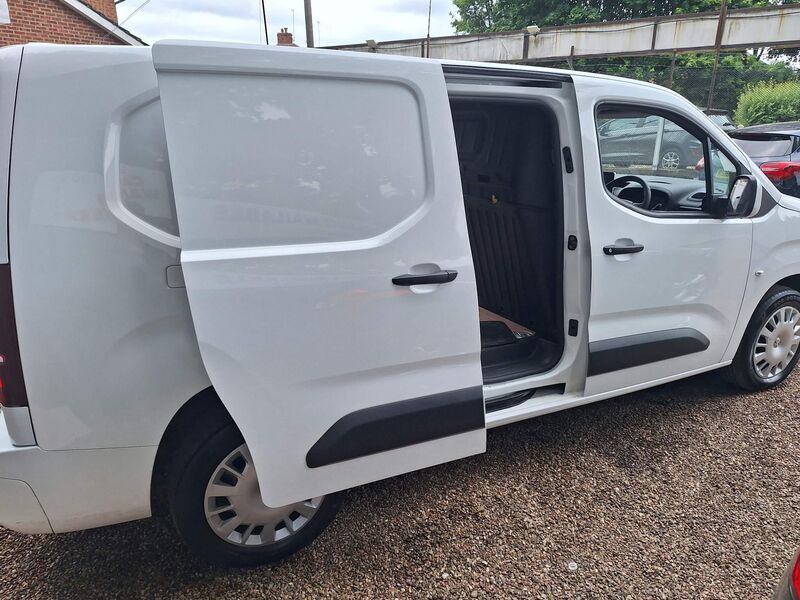 VAUXHALL COMBO