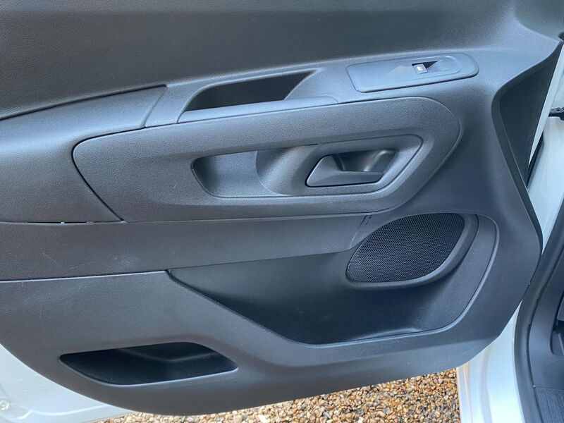 VAUXHALL COMBO
