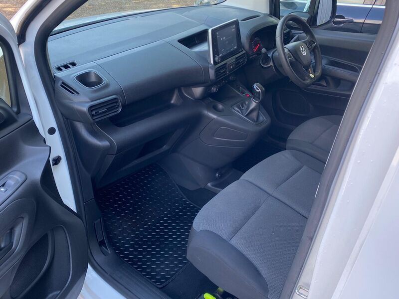 VAUXHALL COMBO