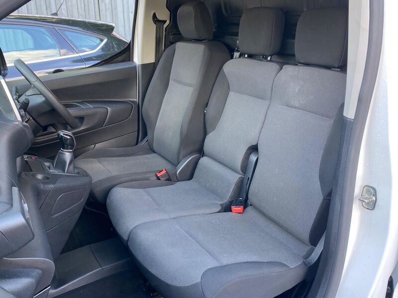 VAUXHALL COMBO