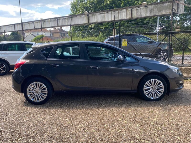 View VAUXHALL ASTRA 1.4 16v Energy Euro 5 5dr