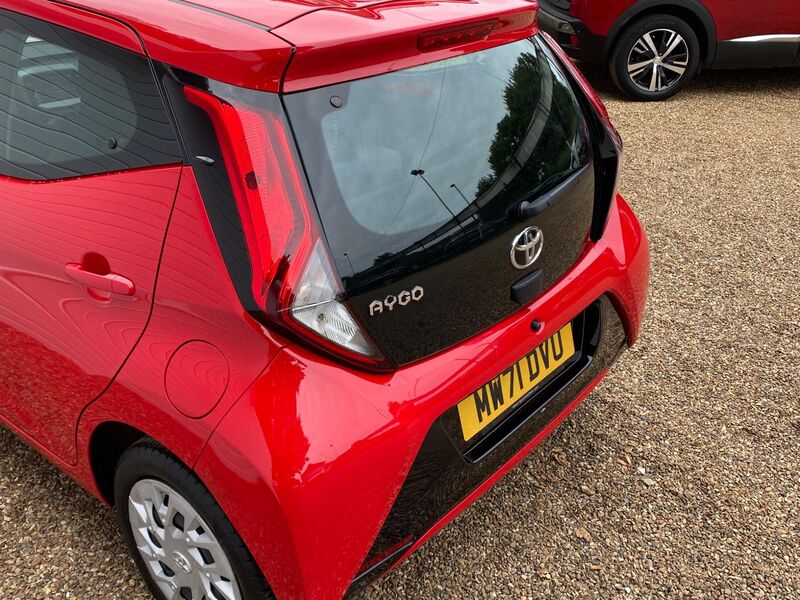 TOYOTA AYGO