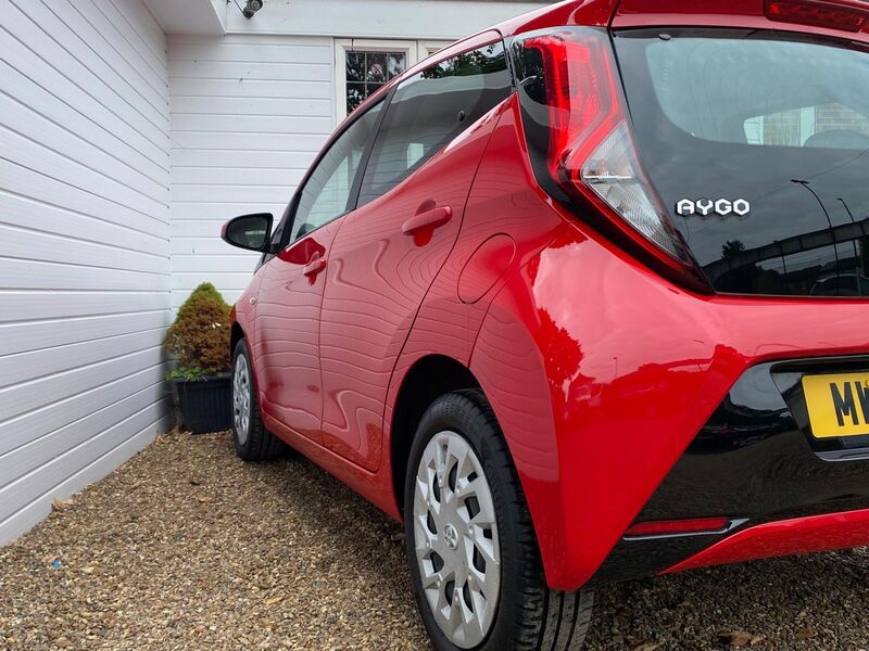 TOYOTA AYGO
