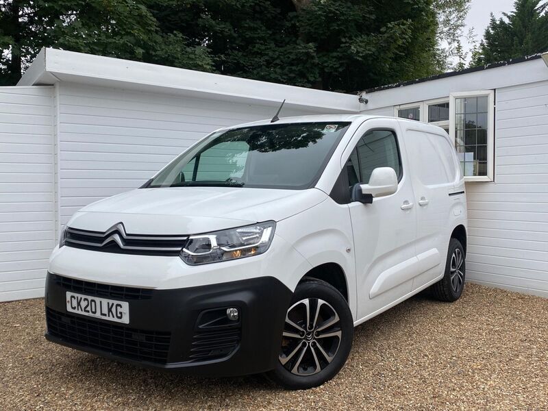 View CITROEN BERLINGO 1.6 BlueHDi 1000 Driver M SWB Euro 6 (s/s) 5dr