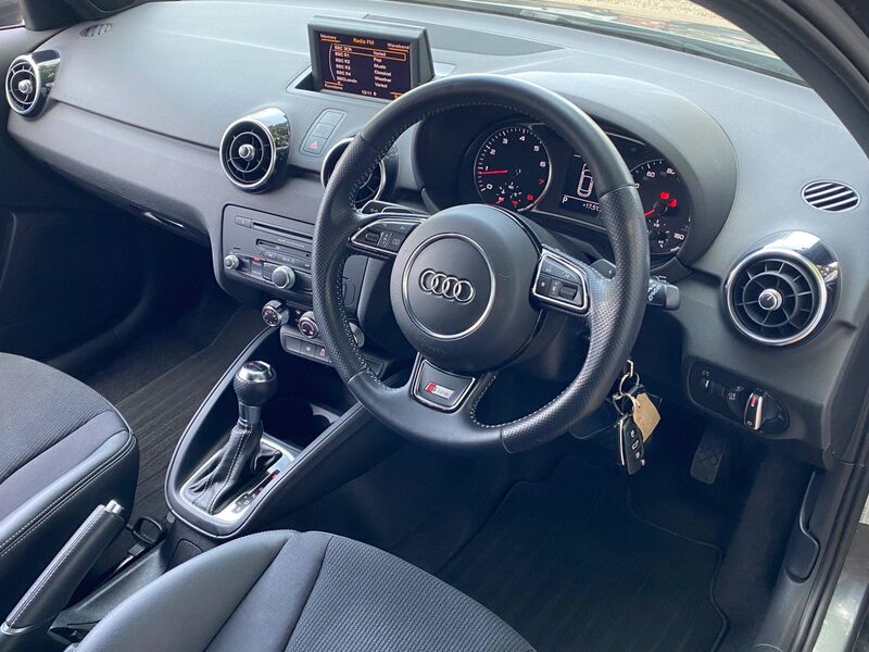 View AUDI A1 1.4 TFSI Black Edition Sportback S Tronic Euro 5 5dr