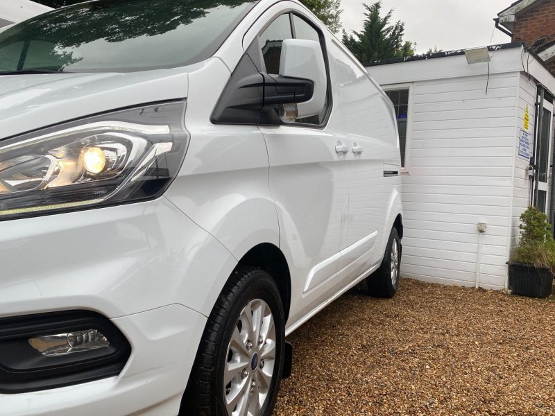 FORD TRANSIT CUSTOM