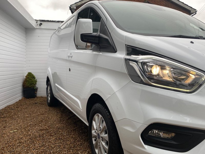 FORD TRANSIT CUSTOM