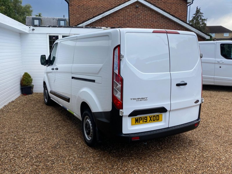 FORD TRANSIT CUSTOM