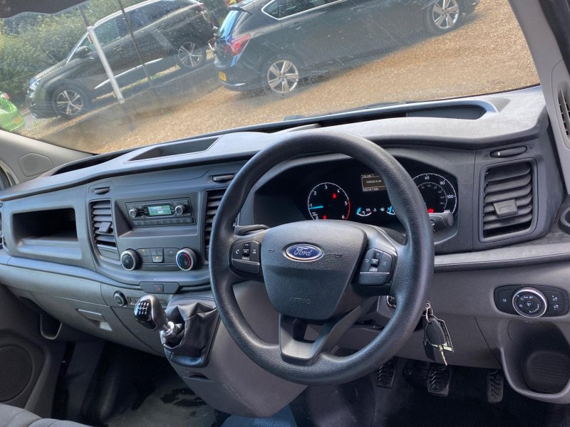 View FORD TRANSIT CUSTOM 2.0 300 EcoBlue L2 H1 Euro 6 5dr