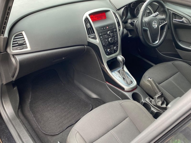 VAUXHALL ASTRA