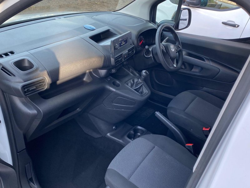 VAUXHALL COMBO