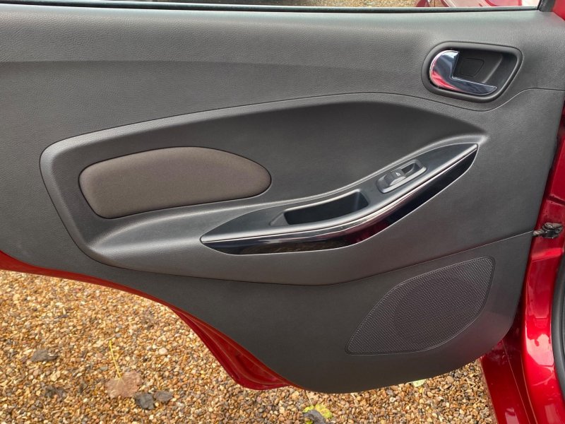 FORD KA+
