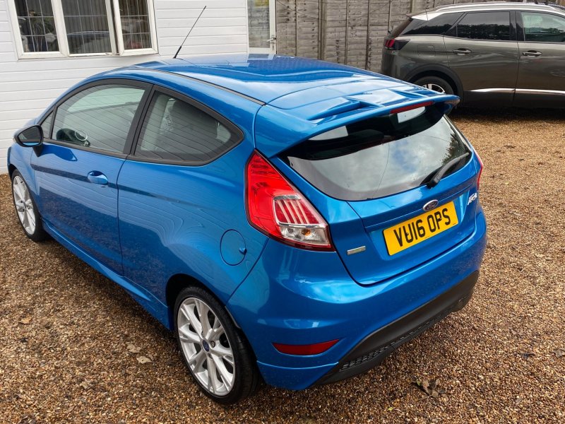 FORD FIESTA