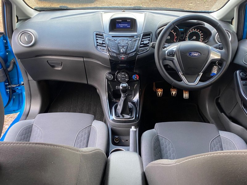 FORD FIESTA