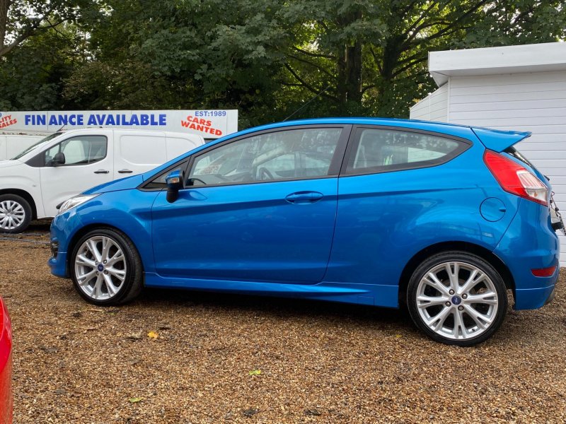 FORD FIESTA