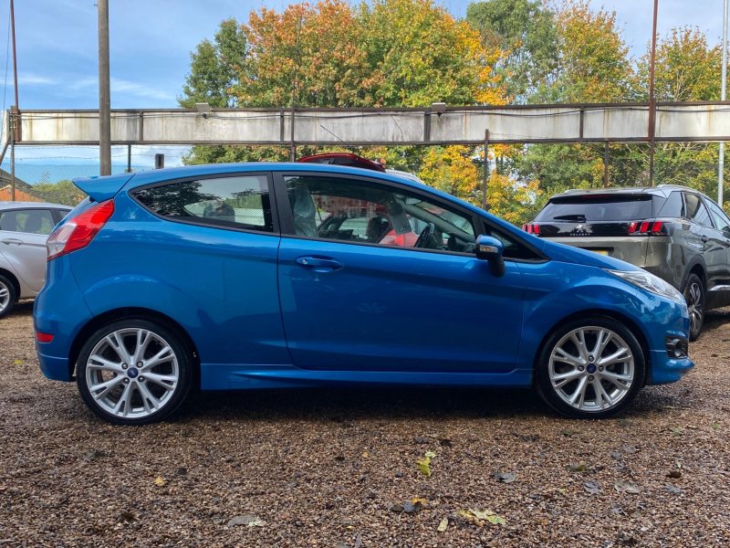 FORD FIESTA