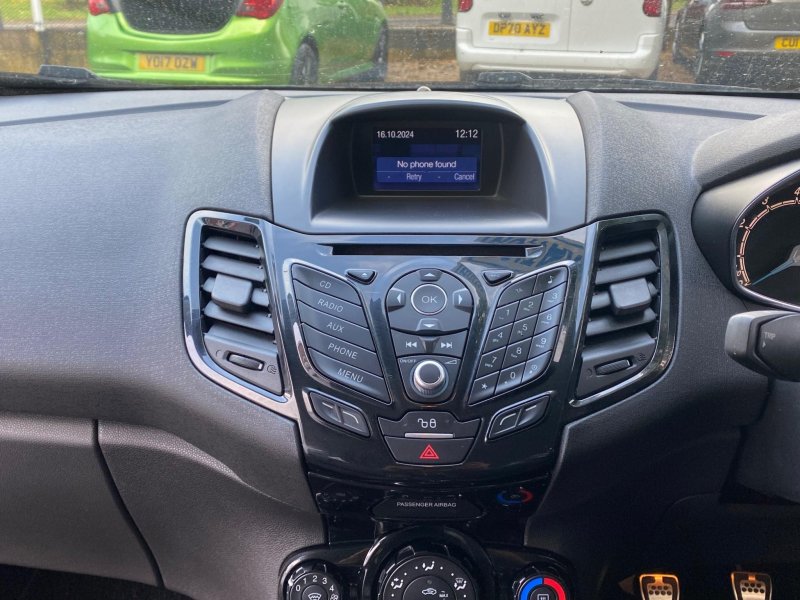 FORD FIESTA