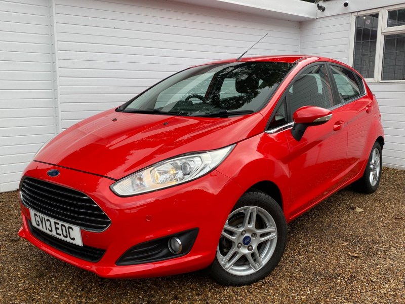 View FORD FIESTA 1.0T EcoBoost Zetec Euro 5 (s/s) 5dr