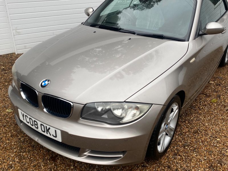 BMW 1 SERIES