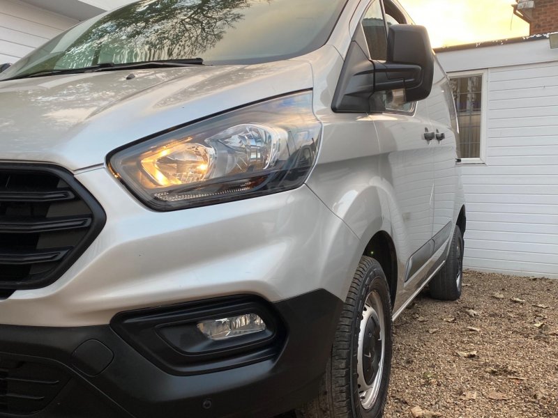 FORD TRANSIT CUSTOM