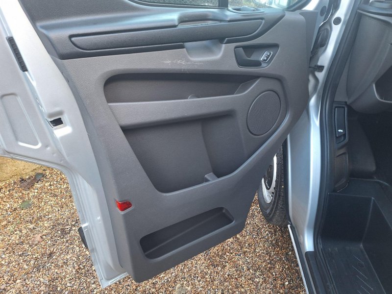 FORD TRANSIT CUSTOM