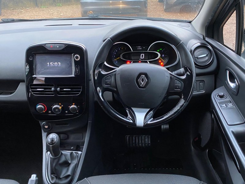 RENAULT CLIO