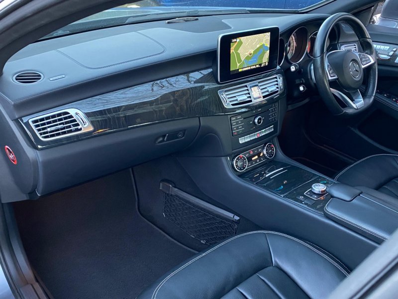 MERCEDES-BENZ CLS