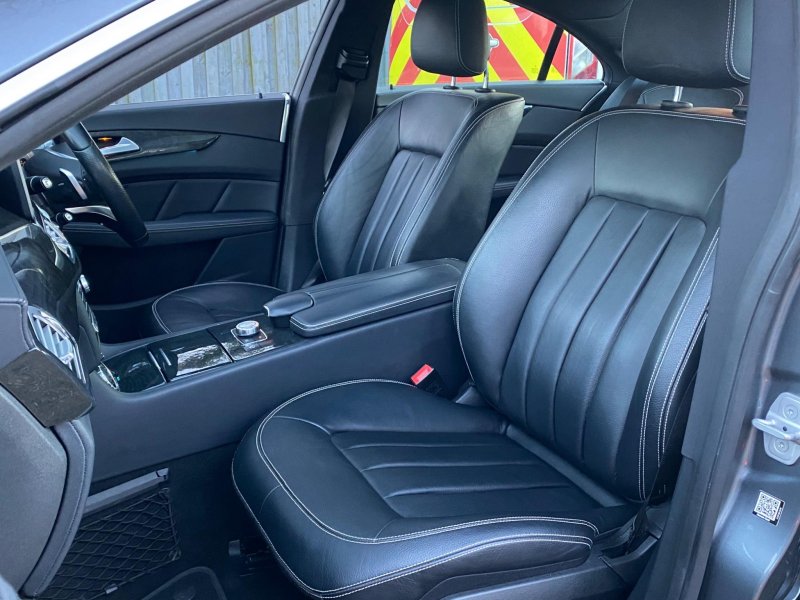 MERCEDES-BENZ CLS