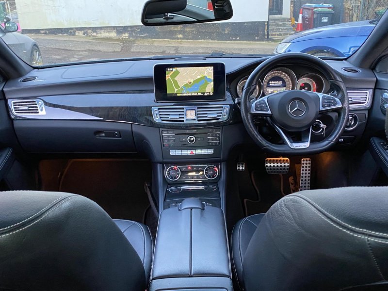 MERCEDES-BENZ CLS