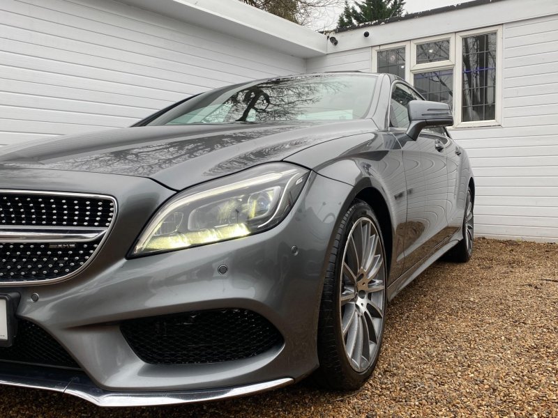 MERCEDES-BENZ CLS