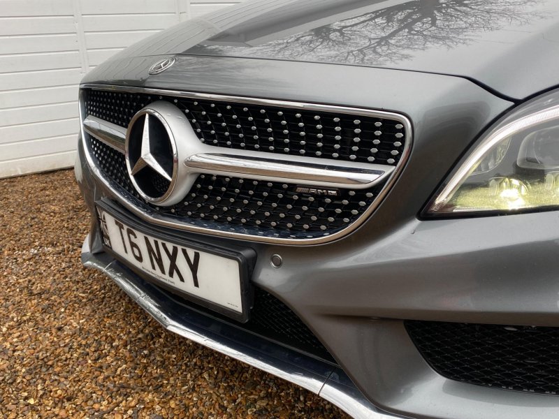 MERCEDES-BENZ CLS