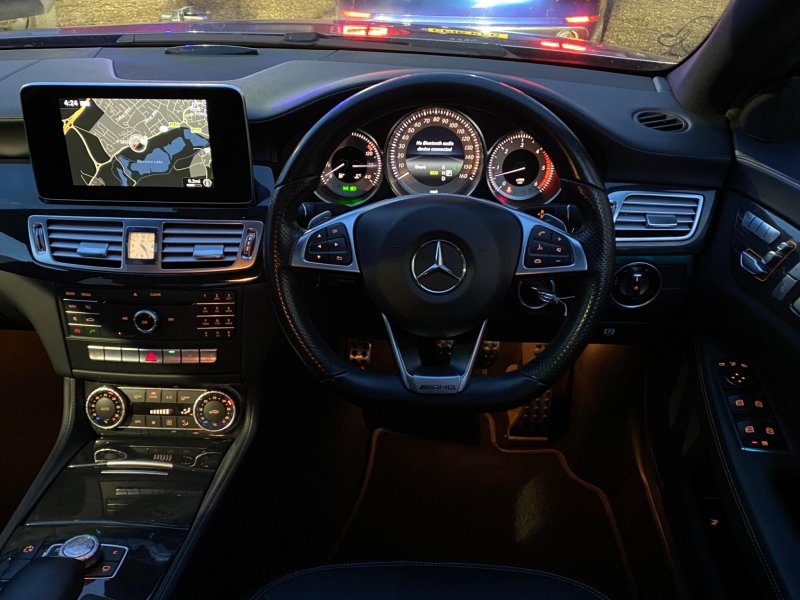MERCEDES-BENZ CLS