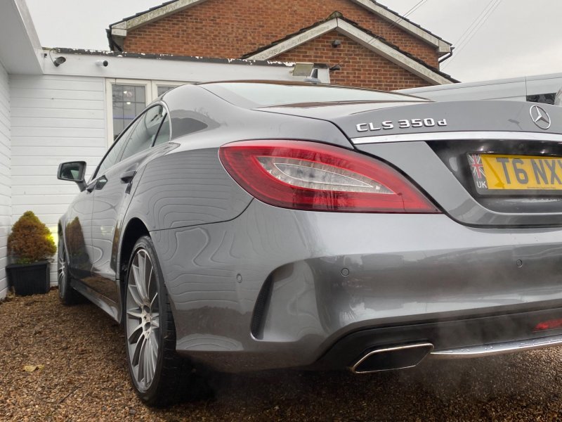 MERCEDES-BENZ CLS