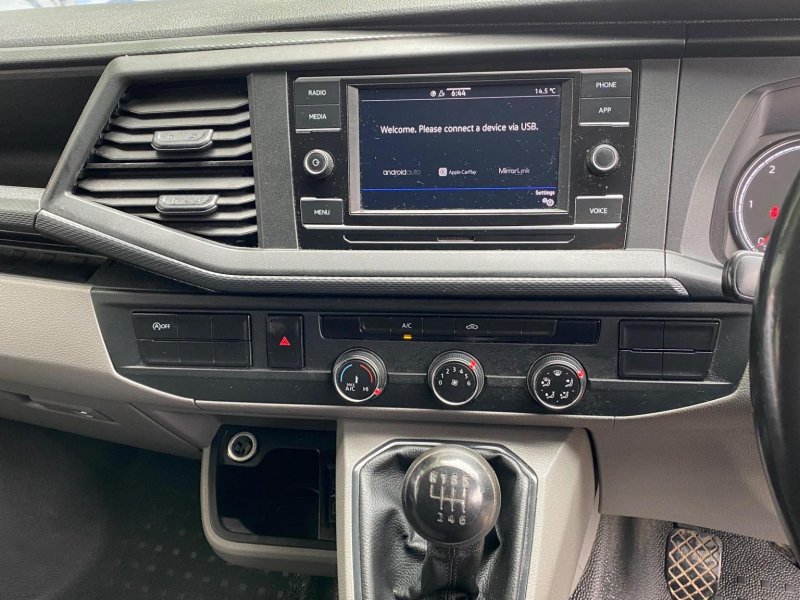 VOLKSWAGEN TRANSPORTER