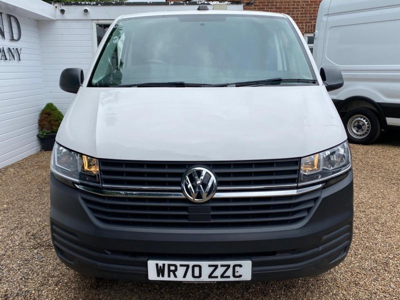 View VOLKSWAGEN TRANSPORTER 2.0 TDI T30 Startline FWD SWB Euro 6 (s/s) 5dr