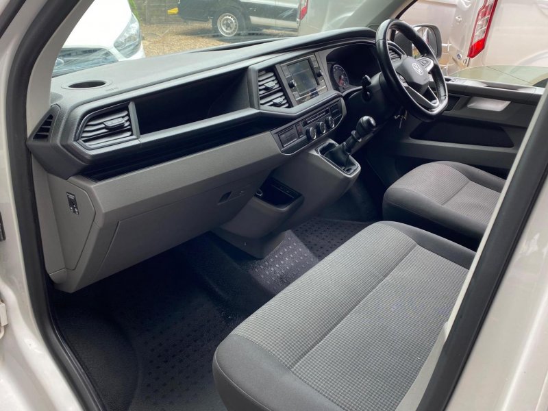 VOLKSWAGEN TRANSPORTER