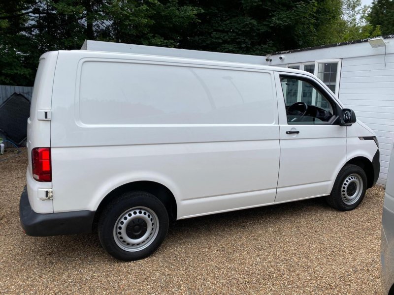 VOLKSWAGEN TRANSPORTER