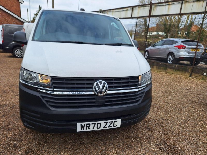 View VOLKSWAGEN TRANSPORTER 2.0 TDI T30 Startline FWD SWB Euro 6 (s/s) 5dr