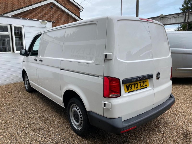VOLKSWAGEN TRANSPORTER