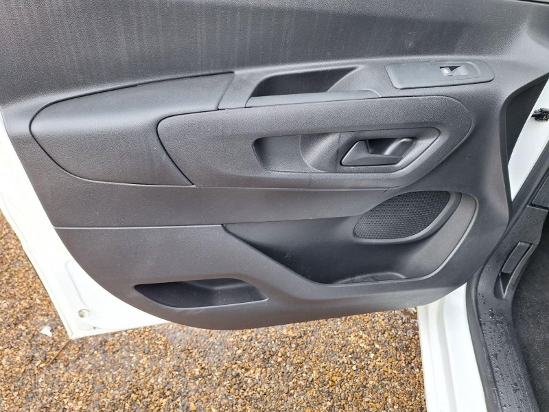 VAUXHALL COMBO