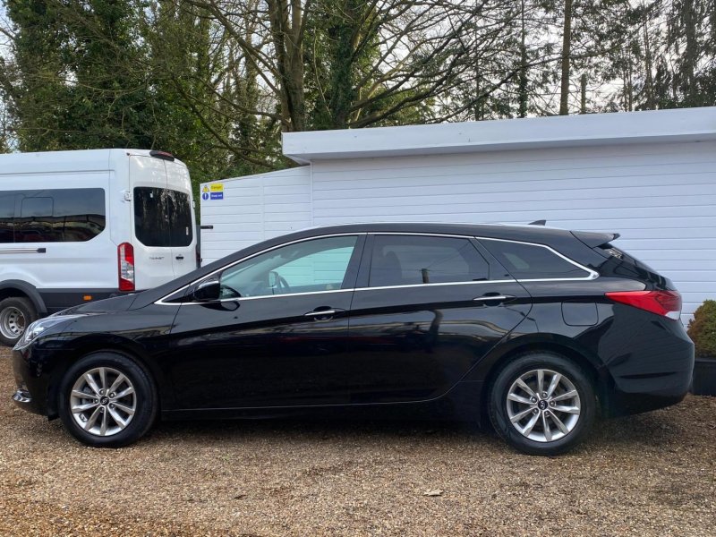 HYUNDAI I40