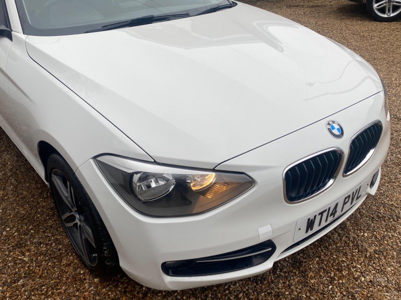 BMW 1 SERIES