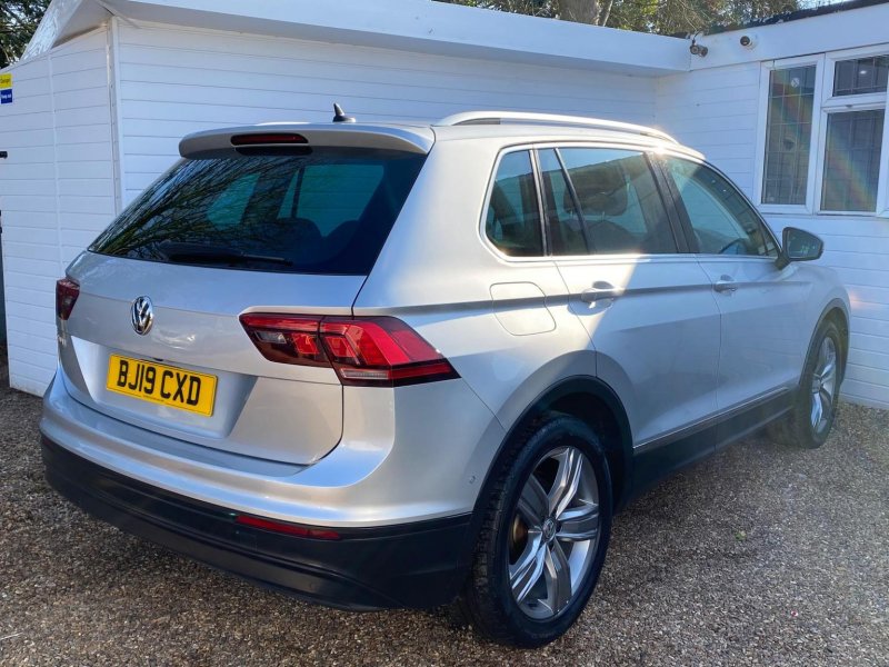 View VOLKSWAGEN TIGUAN 2.0 TDI Match DSG Euro 6 (s/s) 5dr