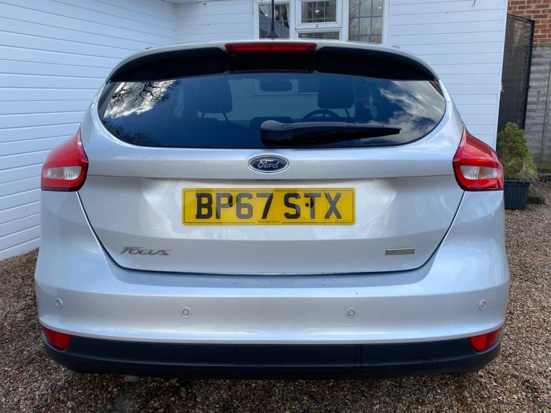 FORD FOCUS