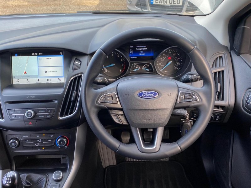 FORD FOCUS