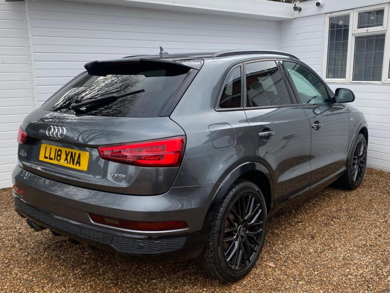 View AUDI Q3 1.4 TFSI CoD Black Edition S Tronic Euro 6 (s/s) 5dr